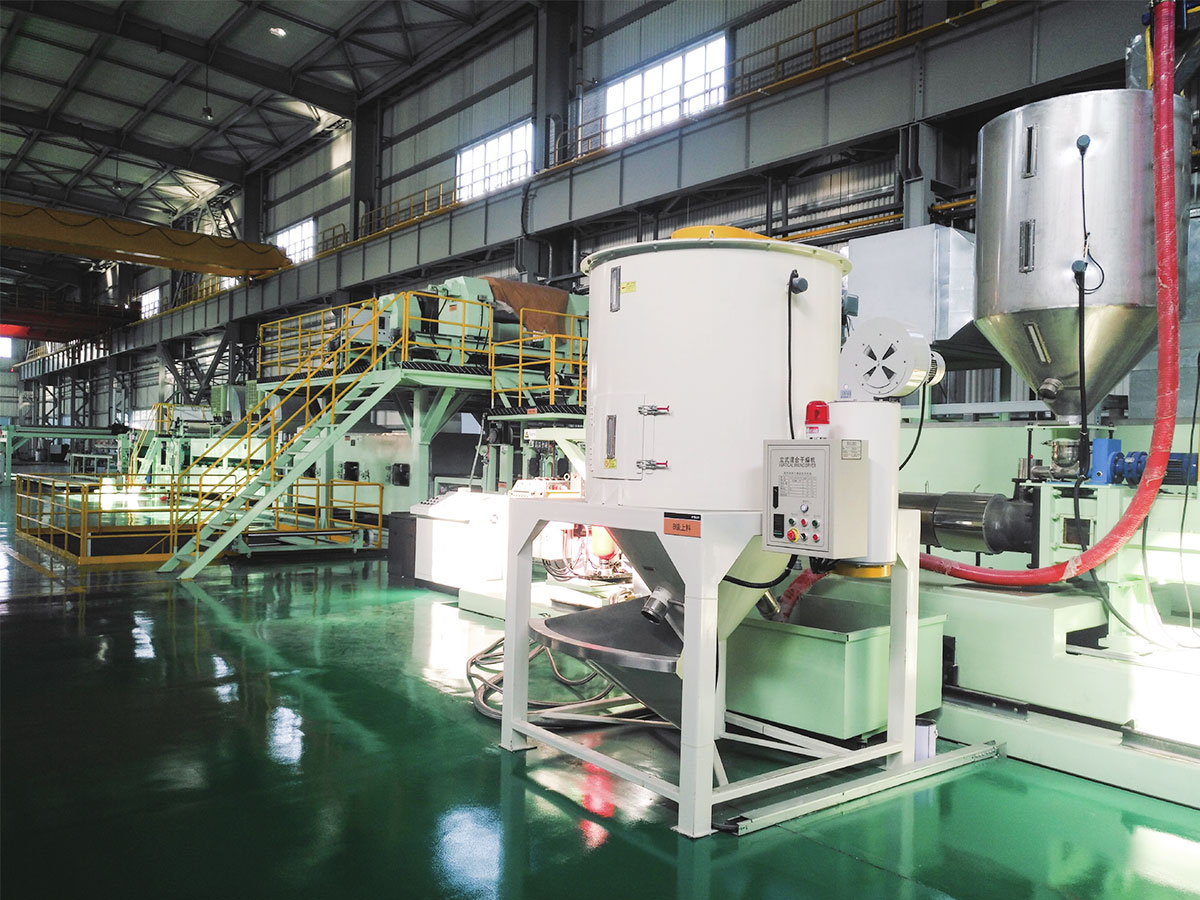 Linea di produzione di pannelli compositi metallici bidirezionali A2 / B1