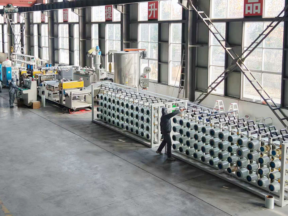 Linea di produzione di materiali compositi CFRT